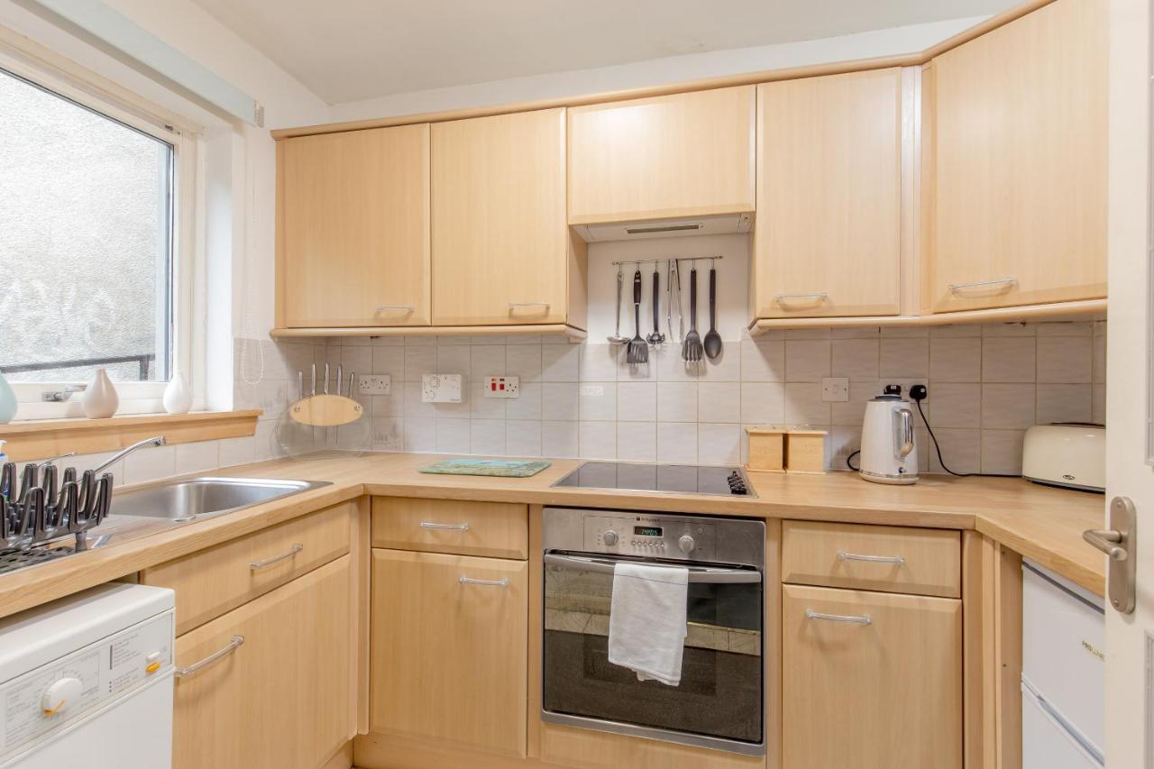 Joivy Chic Apartment In The Heart Of The Royal Mile Edinburgh Exterior photo